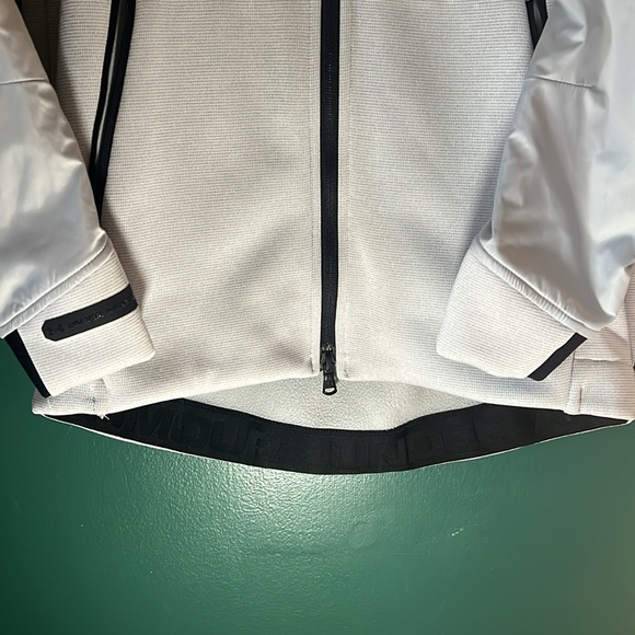 Under Armour Swacket - Picture 4 of 7